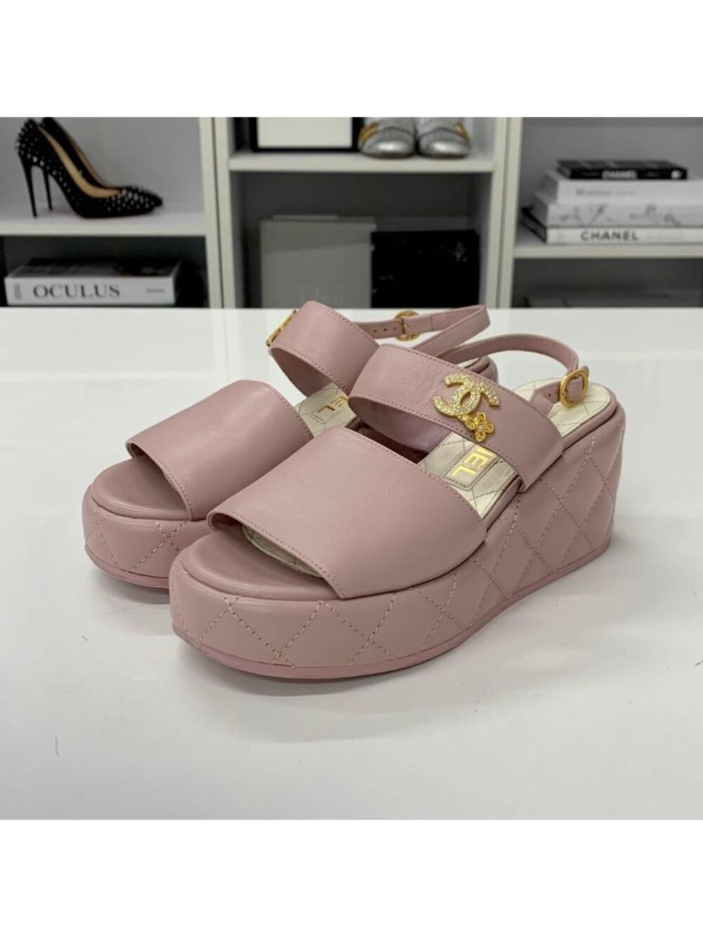 Chanel CC Logo Quilted Leather Sandals Pink - Picture 3 of 10